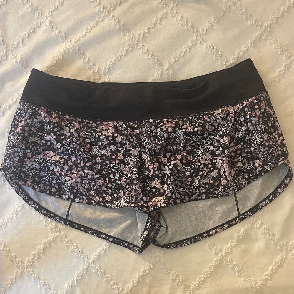 lululemon speed up short 2.5 LR